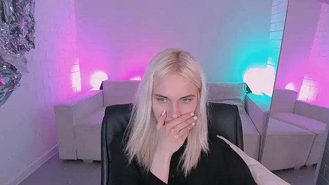 DanaWint online show from 06/11/26, 01:31