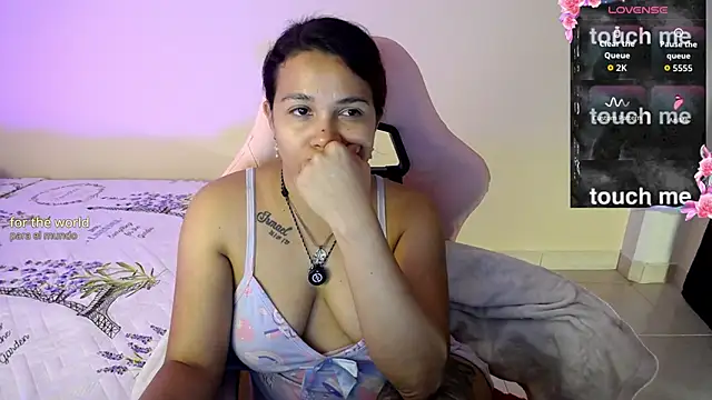Snapshot of sexydiabliita chatting on 05/21/26, 02:29 sexydiabliita online show from 05/21/26, 02:29