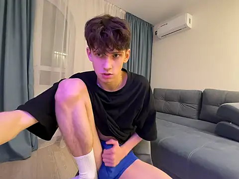 Ryann Desire online show from 07/17/26, 04:56