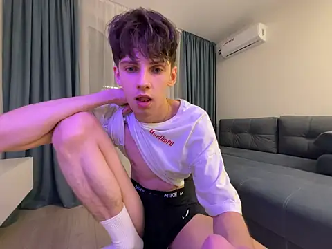 Ryann Desire online show from 07/18/26, 05:06