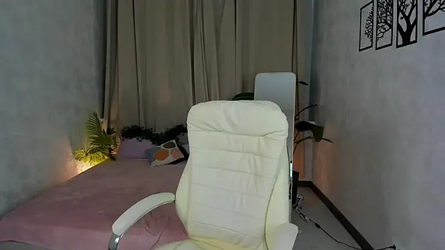 gracekellyyy online show from 07/28/26, 02:13
