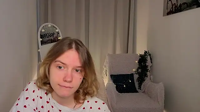MilanaRayy online show from 06/07/26, 05:22