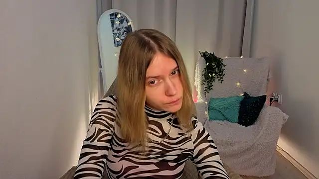 MilanaRayy online show from 06/11/26, 05:05