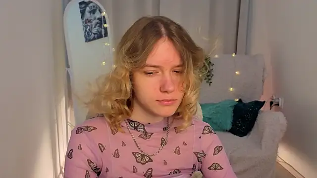 MilanaRayy online show from 06/12/26, 05:17