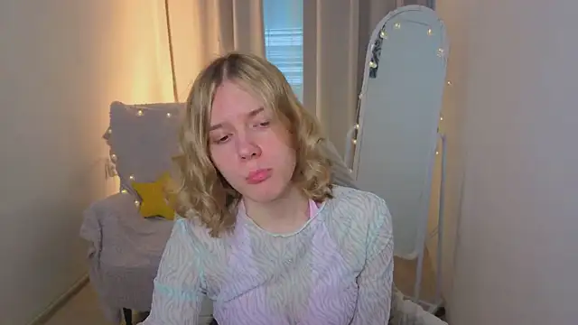 MilanaRayy online show from 07/13/26, 05:43