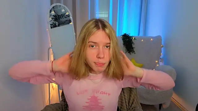 MilanaRayy online show from 07/14/26, 05:34