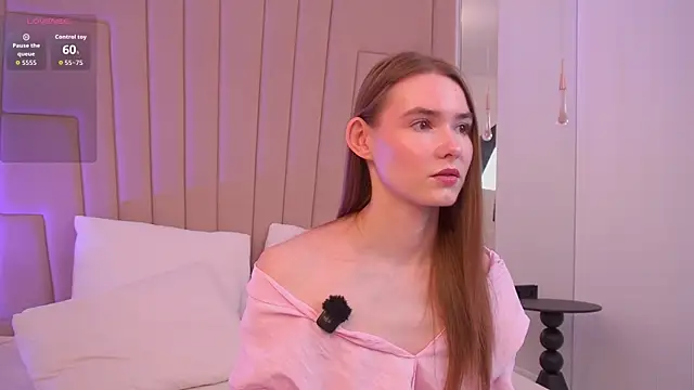 LillianYoung online show from 07/18/26, 06:17