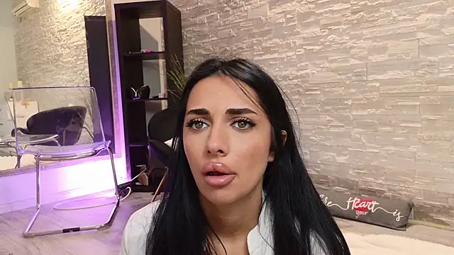 Snapshot of VanessaVosss chatting on 05/30/26, 05:54 VanessaVosss online show from 05/30/26, 05:54