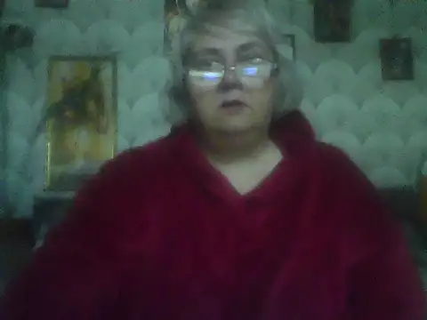 Snapshot of MarinaFarina53 chatting on 05/17/26, 05:38 MarinaFarina53 online show from 05/17/26, 05:38