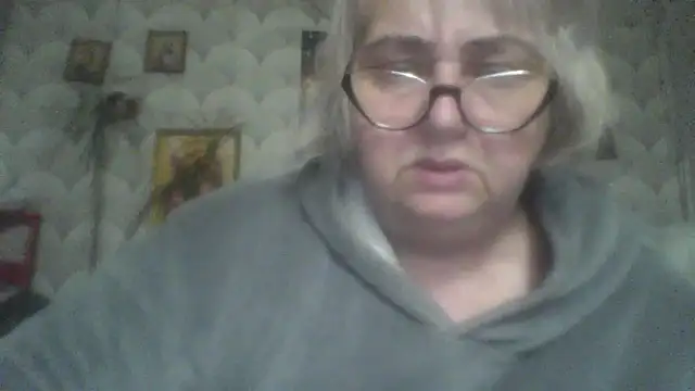 Snapshot of MarinaFarina53 chatting on 05/18/26, 07:03 MarinaFarina53 online show from 05/18/26, 07:03