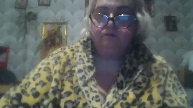 Snapshot of MarinaFarina53 chatting on 05/18/26, 07:09 MarinaFarina53 online show from 05/18/26, 07:09