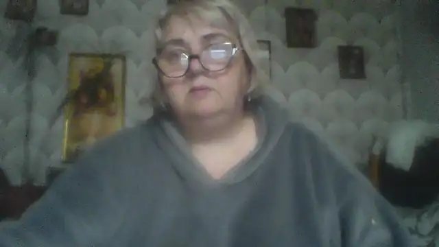 Snapshot of MarinaFarina53 chatting on 05/19/26, 04:52 MarinaFarina53 online show from 05/19/26, 04:52