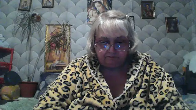 Snapshot of MarinaFarina53 chatting on 05/21/26, 08:49 MarinaFarina53 online show from 05/21/26, 08:49