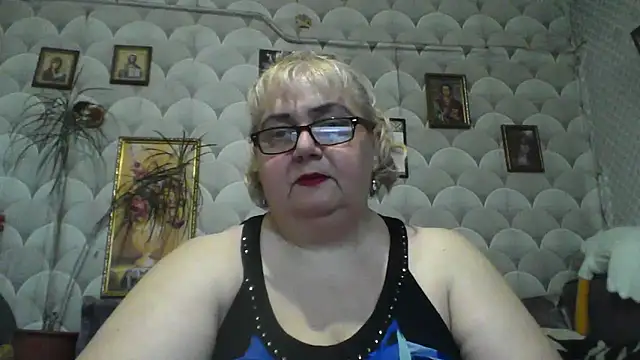 Snapshot of MarinaFarina53 chatting on 05/25/26, 06:52 MarinaFarina53 online show from 05/25/26, 06:52