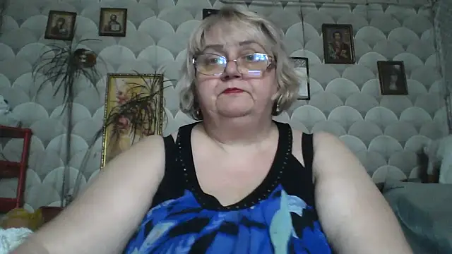 Snapshot of MarinaFarina53 chatting on 05/26/26, 01:18 MarinaFarina53 online show from 05/26/26, 01:18