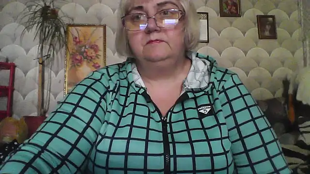 Snapshot of MarinaFarina53 chatting on 05/29/26, 05:49 MarinaFarina53 online show from 05/29/26, 05:49