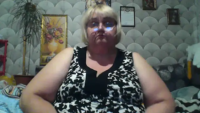 Snapshot of MarinaFarina53 chatting on 05/29/26, 05:55 MarinaFarina53 online show from 05/29/26, 05:55