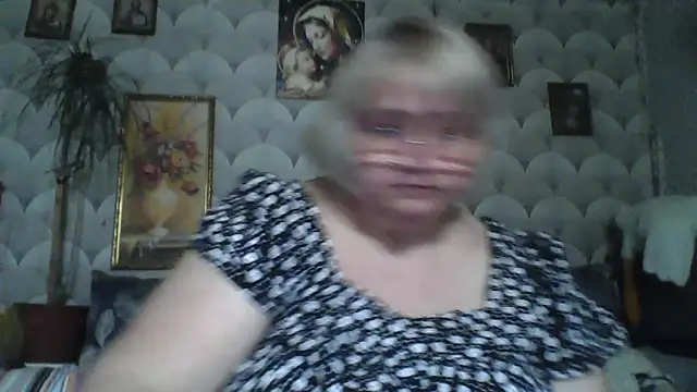 Snapshot of MarinaFarina53 chatting on 05/30/26, 05:59 MarinaFarina53 online show from 05/30/26, 05:59