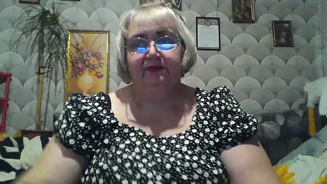 Snapshot of MarinaFarina53 chatting on 06/01/26, 08:54 MarinaFarina53 online show from 06/01/26, 08:54