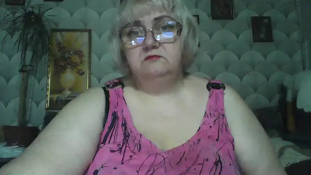 Snapshot of MarinaFarina53 chatting on 06/07/26, 08:07 MarinaFarina53 online show from 06/07/26, 08:07