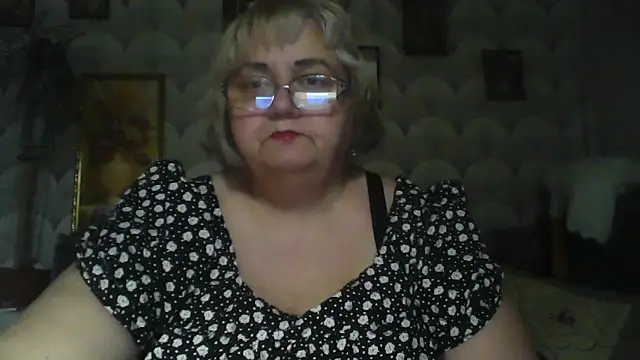 Snapshot of MarinaFarina53 chatting on 06/08/26, 05:52 MarinaFarina53 online show from 06/08/26, 05:52