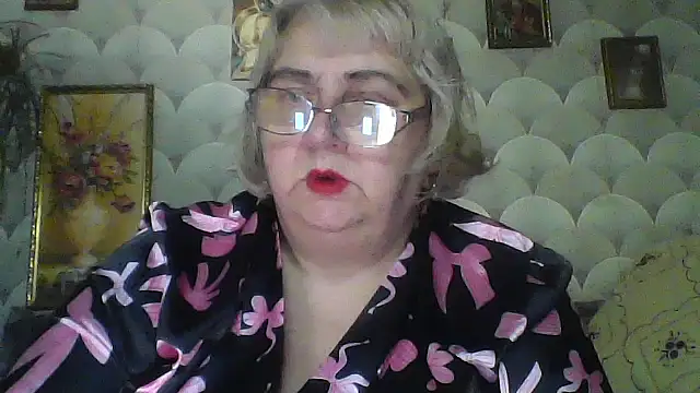 Snapshot of MarinaFarina53 chatting on 06/09/26, 04:46 MarinaFarina53 online show from 06/09/26, 04:46