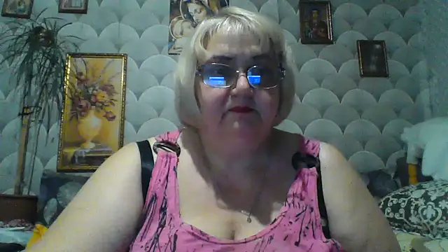 Snapshot of MarinaFarina53 chatting on 06/12/26, 07:46 MarinaFarina53 online show from 06/12/26, 07:46