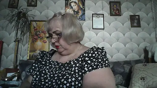 MarinaFarina53 online show from 06/22/26, 05:04