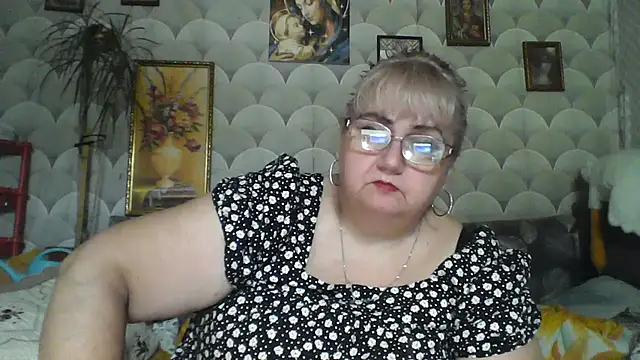 MarinaFarina53 online show from 07/04/26, 06:30