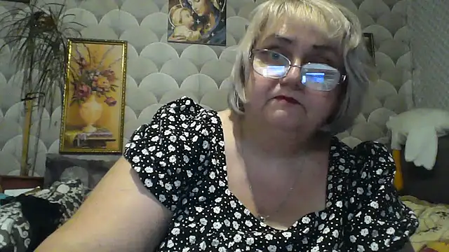 MarinaFarina53 online show from 07/05/26, 04:58