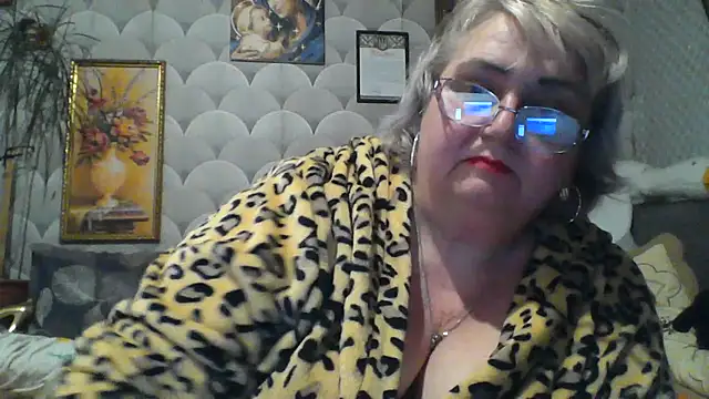 MarinaFarina53 online show from 07/10/26, 05:59