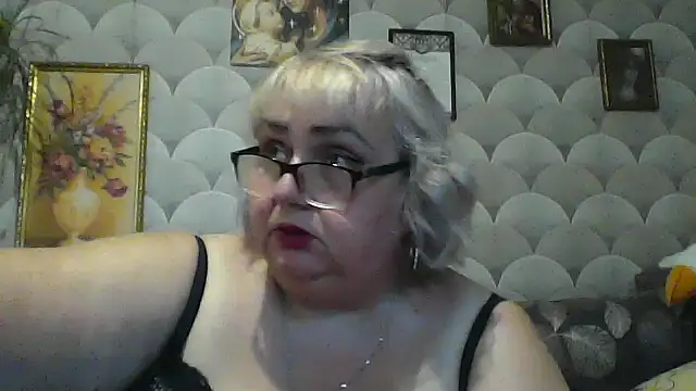 MarinaFarina53 online show from 07/15/26, 04:45