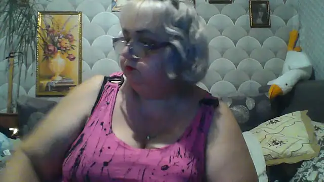 MarinaFarina53 online show from 07/16/26, 06:03
