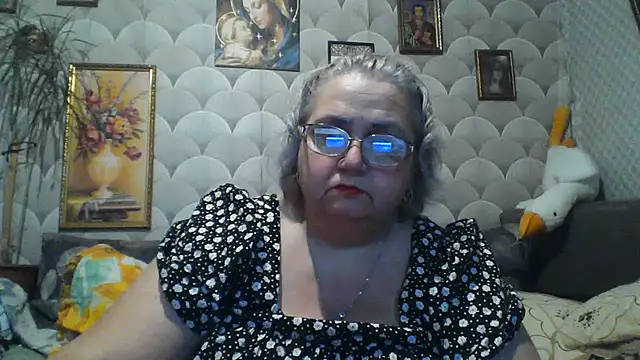 MarinaFarina53 online show from 07/21/26, 05:15