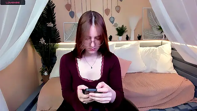 Maya Winters online show from 05/28/26, 10:34