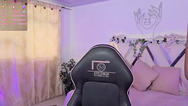CRISTALBROKE TAY online show from 07/07/26, 07:07