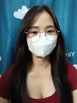 Snapshot of -Hena- chatting on 06/02/26, 11:40 -Hena- online show from 06/02/26, 11:40