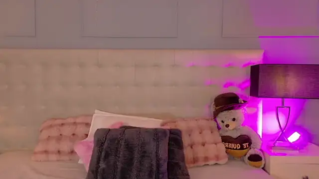 DulceeGarcia online show from 07/18/26, 04:27