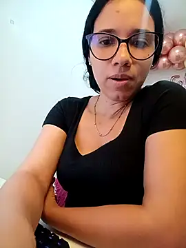 Snapshot of alanahot94 chatting on 05/08/26, 12:16 alanahot94 online show from 05/08/26, 12:16