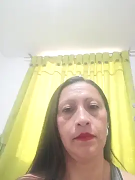 Snapshot of Vely_ chatting on 06/09/26, 06:52 Vely online show from 06/09/26, 06:52
