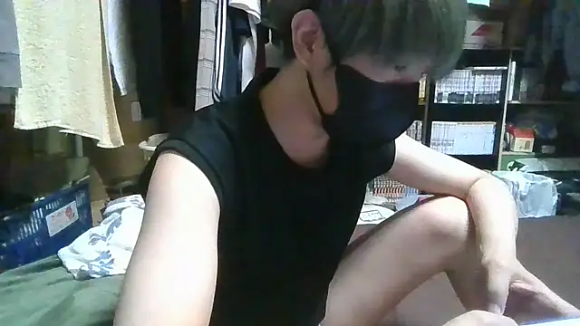 Snapshot of kazupan22 chatting on 06/02/26, 12:51 kazupan22 online show from 06/02/26, 12:51