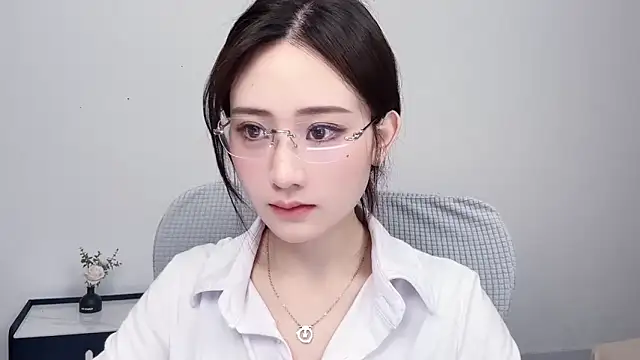 Snapshot of _222Mia chatting on 05/18/26, 03:24 222Mia online show from 05/18/26, 03:24