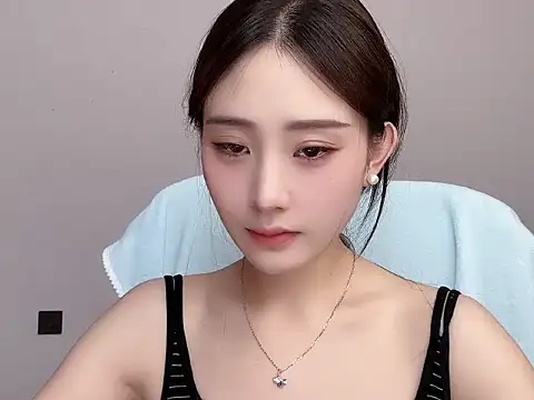  222Mia online show from 07/02/26, 03:23