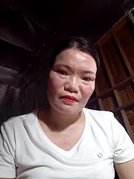 Snapshot of -Trici- chatting on 06/03/26, 03:06 -Trici- online show from 06/03/26, 03:06
