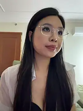 yy22111 online show from 06/09/26, 12:06