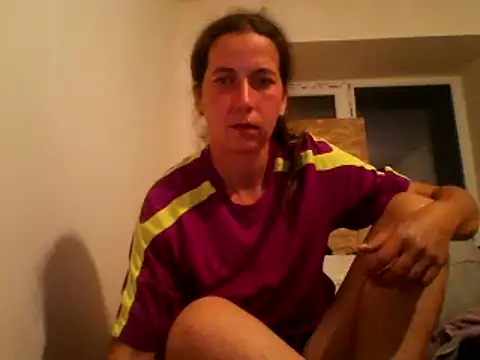 Snapshot of DanicaFey chatting on 06/01/26, 06:42 DanicaFey online show from 06/01/26, 06:42