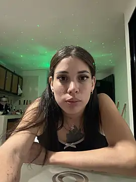 Snapshot of Charlotte_Reed chatting on 05/18/26, 02:51 Charlotte Reed online show from 05/18/26, 02:51