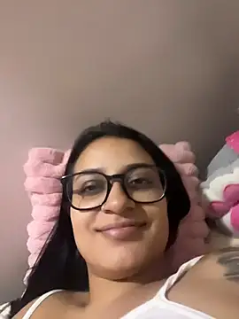Snapshot of pamela_morena chatting on 06/09/26, 01:50 pamela morena online show from 06/09/26, 01:50