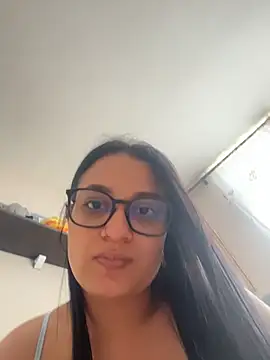 Snapshot of pamela_morena chatting on 06/10/26, 04:17 pamela morena online show from 06/10/26, 04:17