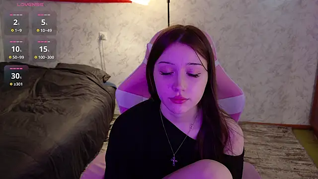 Snapshot of Luvellia chatting on 07/10/26, 10:51 Luvellia online show from 07/10/26, 10:51